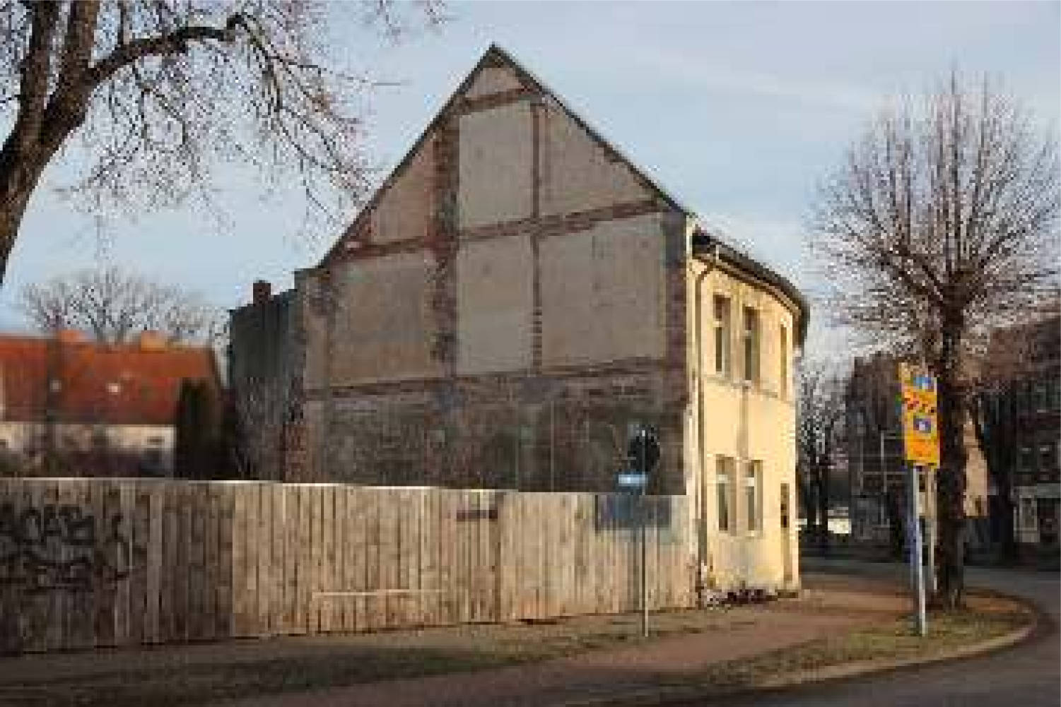 Wohn-/Geschäftshaus in Bahnhofstraße  24, 39439 Güsten - Bild 2