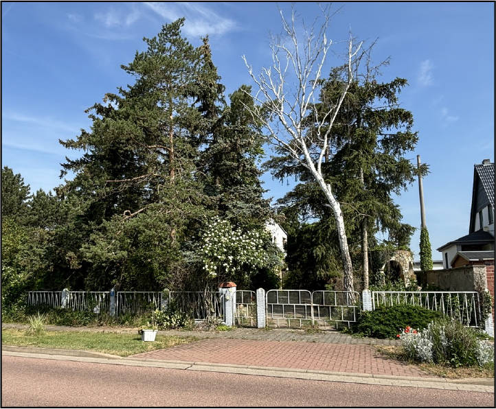 Doppelhaushälfte in Crücherner Straße  21, 06386 Osternienburger Land, OT Kleinpaschleben