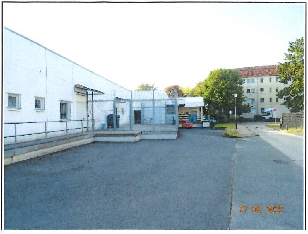 Gewerbeeinheit (z.B. Laden, Büro) in Straße der Republik 1 A, 00000 Stadt Bitterfeld-Wolfen, OT Wolfen