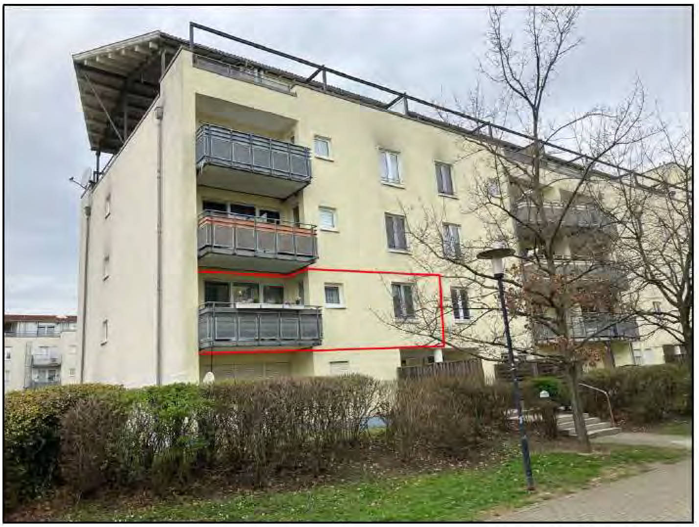 Eigentumswohnung (1 bis 2 Zimmer), Kfz-Stellplatz (Tiefgarage) in Greifswalder Weg 4, 06128 Halle