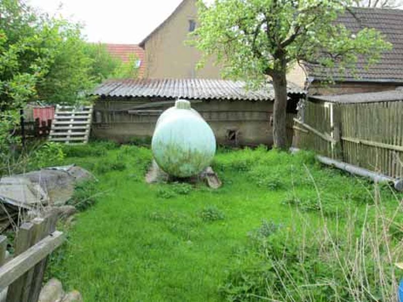 sachsen-anhalt 20 K 12/23 Kalteneiser Straße 8, 06686 Lützen OT Stößwitz 7