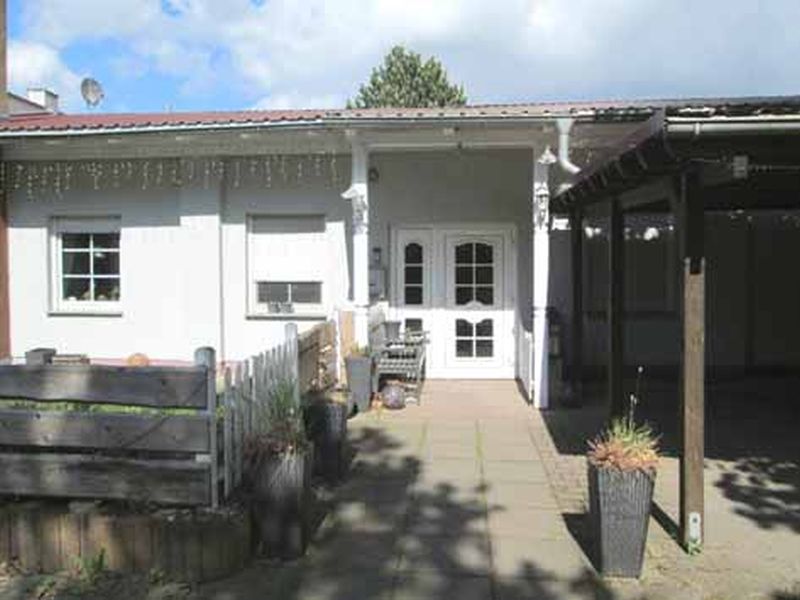 Einfamilienhaus in Göthewitzer Straße 2, 06686 Lützen OT Wuschlaub