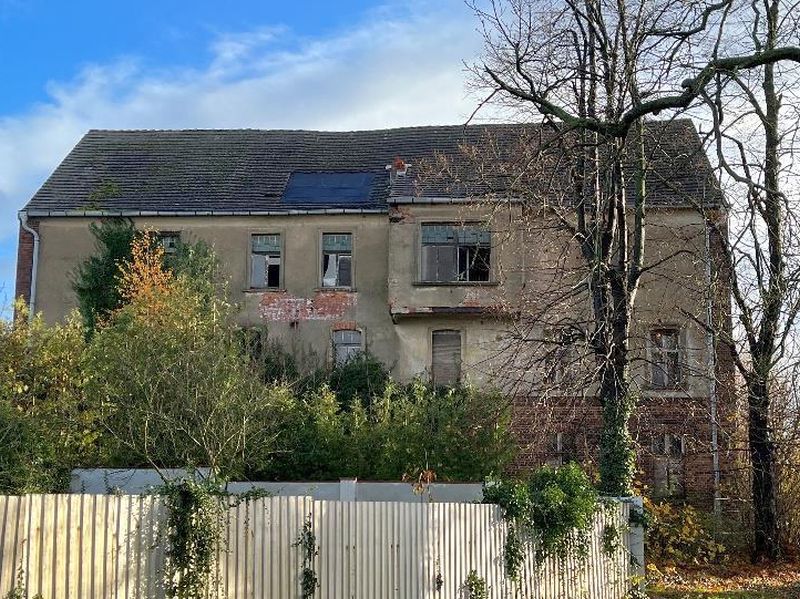 Mehrfamilienhaus in Am Bahnhof, 39264 Gommern OT Prödel