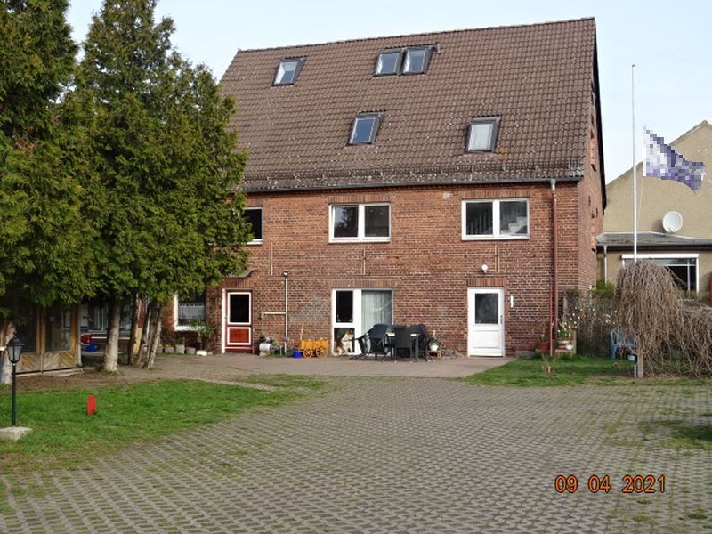 Wohnen/Gewerbe in Schartauer Hauptstraße 8b, 39288 Burg OT Schartau