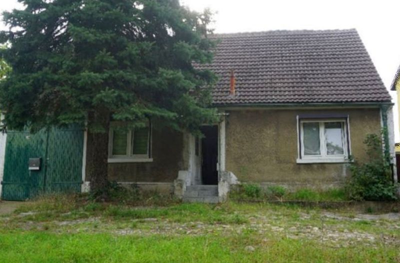 Einfamilienhaus in Straße des Friedens 33, 39291 Möckern OT Hohenziatz