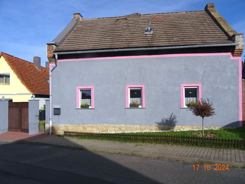 Einfamilienhaus in Ernst-Thälmann-Ring 6, 06317 Seegebiet Mansfelder Land OT Stedten
