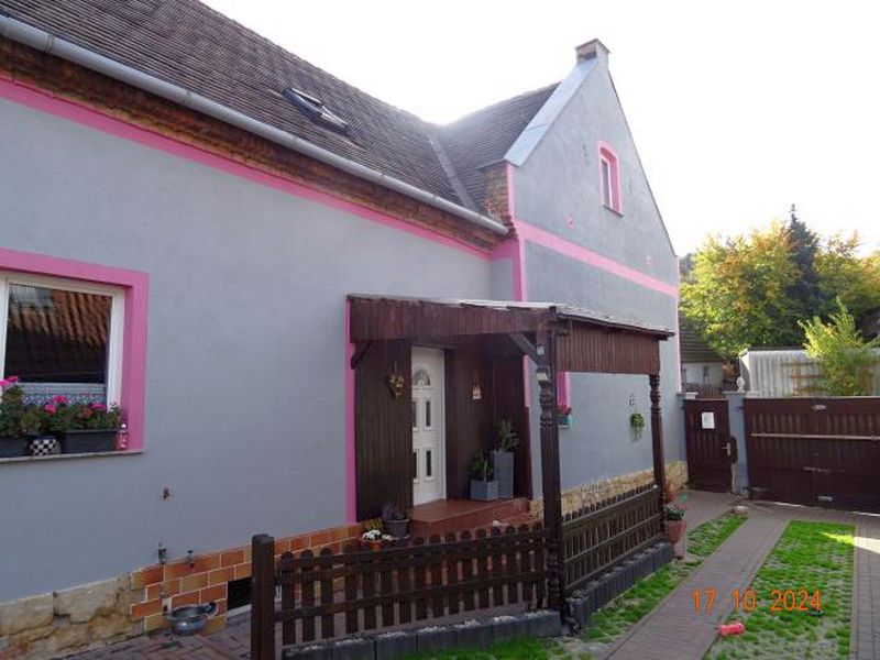 Einfamilienhaus in Ernst-Thälmann-Ring 6, 06317 Seegebiet Mansfelder Land OT Stedten - Bild 2