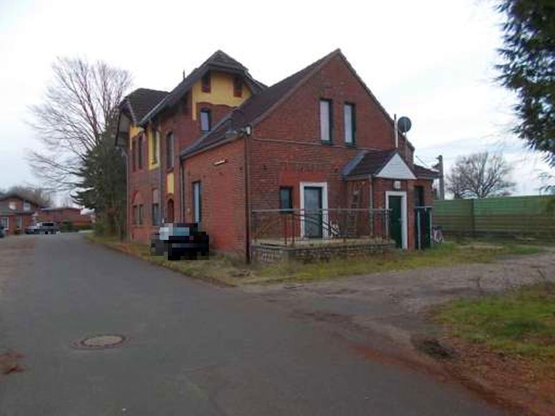 Mehrfamilienhaus in Bahnhofstraße 1, 3, 24644 Timmaspe - Bild 3