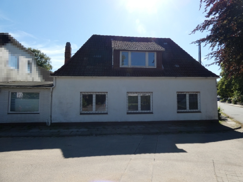 Einfamilienhaus in Rosenstraße 4, 25774 Lunden