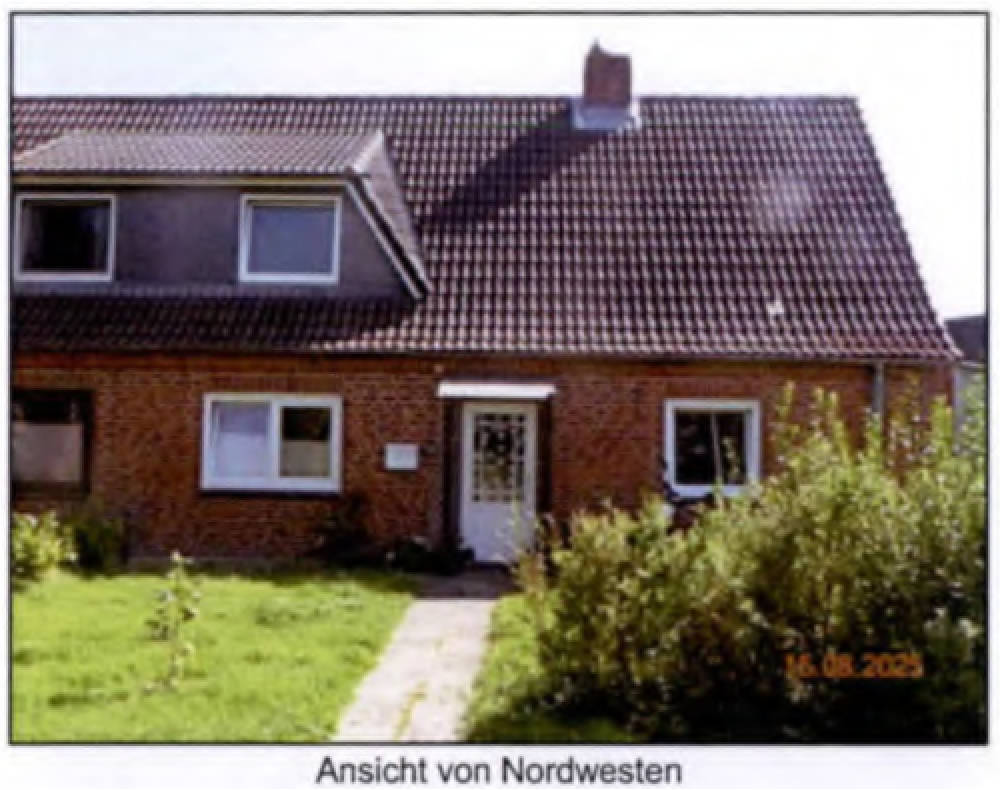 Einfamilienhaus in Schulweg 8, 25709 Diekhusen-Fahrsted - Bild 2
