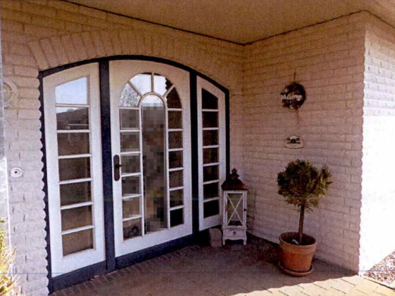 schleswig-holstein 33 K 34/24 Bürgermeister-Hasberg-Straße 15, 25767 Bunsoh 8