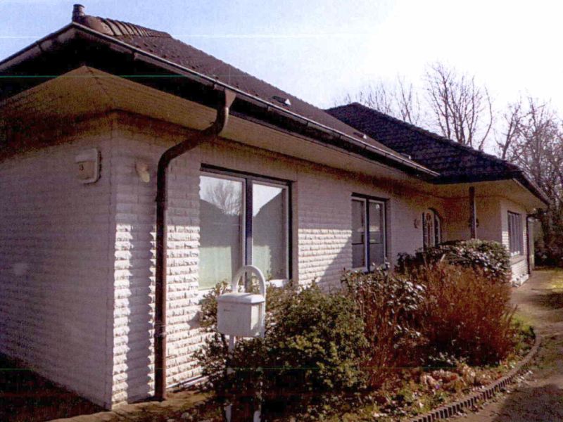 Einfamilienhaus in Bürgermeister-Hasberg-Straße 15, 25767 Bunsoh