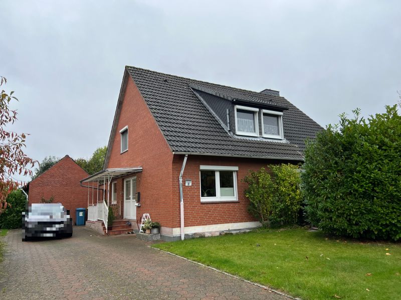 Mehrfamilienhaus in Kamp 11, 23858 Heidekamp - Bild 2