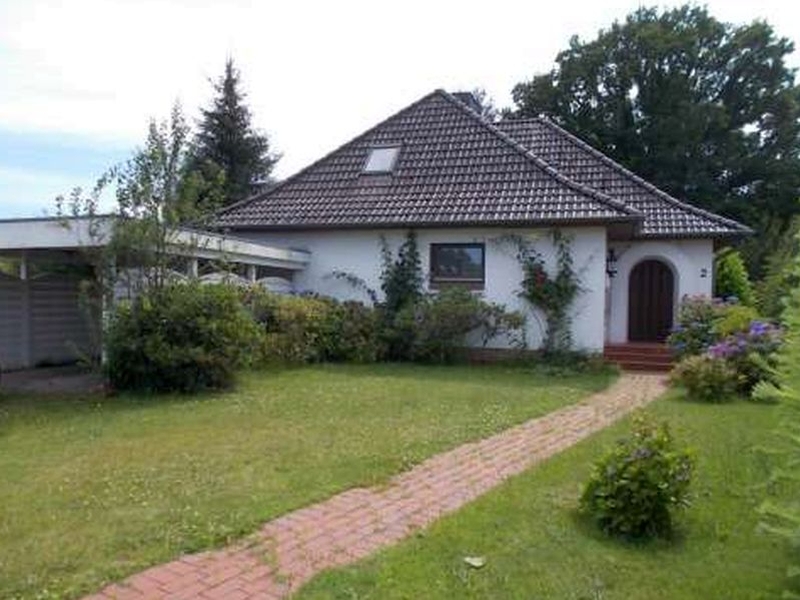 Einfamilienhaus in August-Sach-Straße 2, 24837 Schleswig