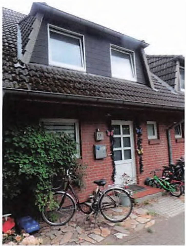 schleswig-holstein 70 K 18/23 Weidenstraße 13a, 25469 Halstenbek 2