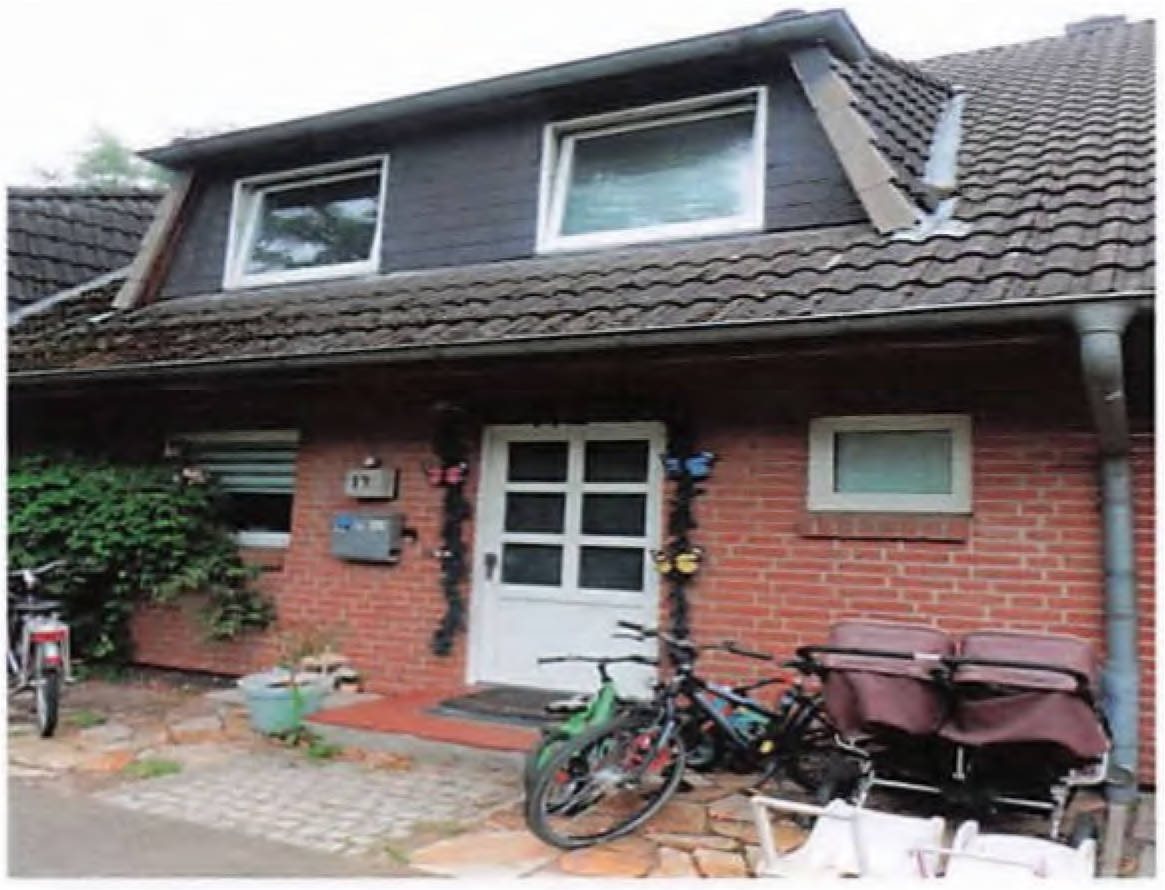 schleswig-holstein 70 K 18/23 Weidenstraße 13a, 25469 Halstenbek 1