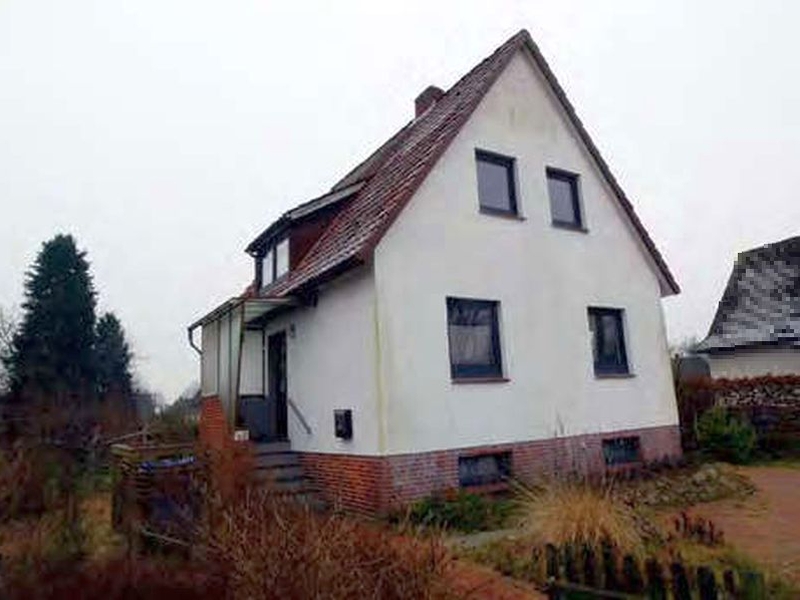 Einfamilienhaus in Borsteler Weg 42, 25421 Pinneberg