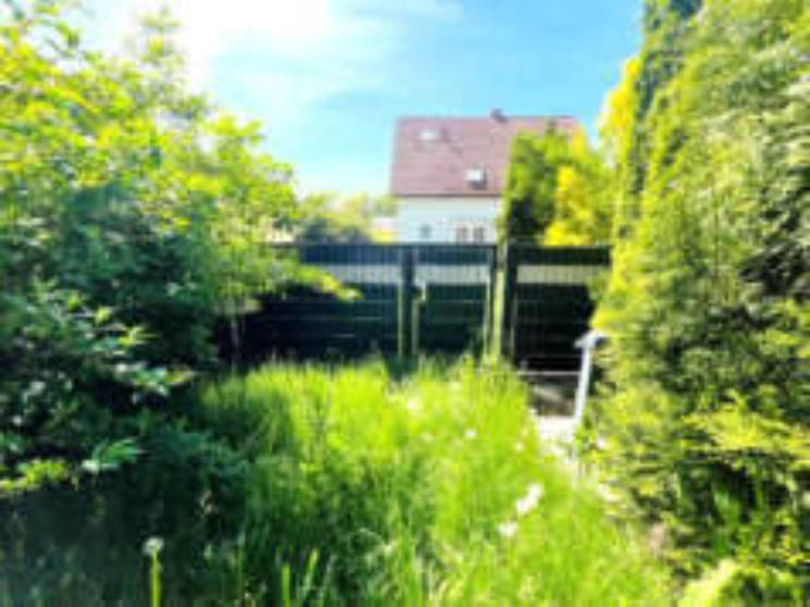 thueringen 0016 K 0003/2025 Wartbergsweg 145, 99100 Bienstädt 12