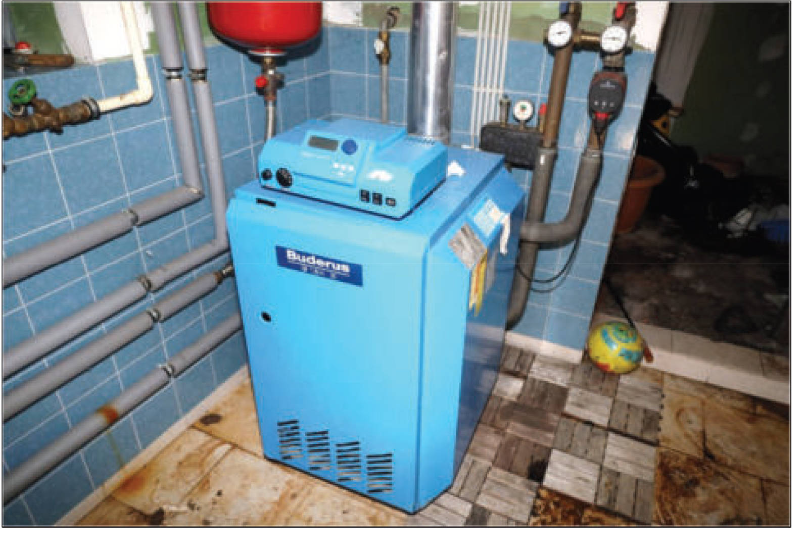 thueringen 0016 K 0006/2024 Untergasse 16, 99880 Waltershausen, Schmerbach 12