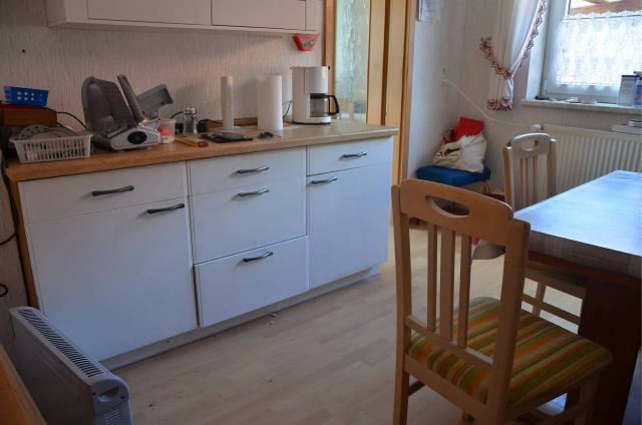 thueringen 0041 K 0066/2024 Frankfurter Straße 30, 36460 Krayenberggemeinde OT Kieselbach 23