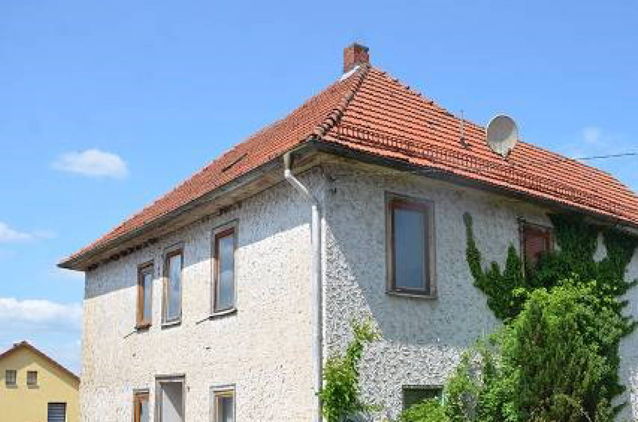 Mehrfamilienhaus, Einfamilienhaus, Zweifamilienhaus in Bernshäuser Straße 114, 114 a, 36457 Dermbach, OT Urnshausen - Bild 3