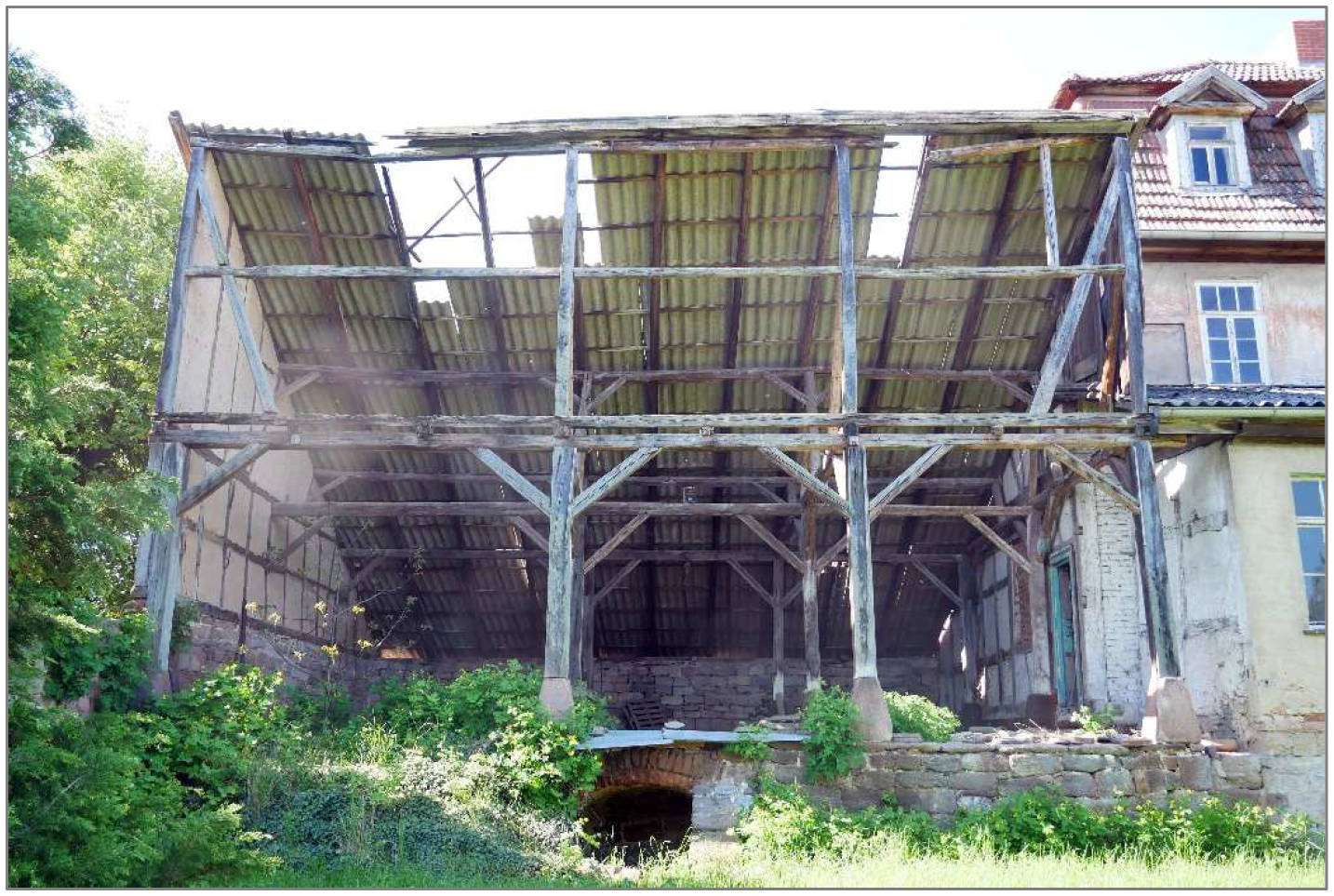 ehem. Forsthaus, Scheune, Wirtschaftsgebäude in Schloßstraße  2, 99707 Kyffhäuserland , Bendeleben - Bild 5