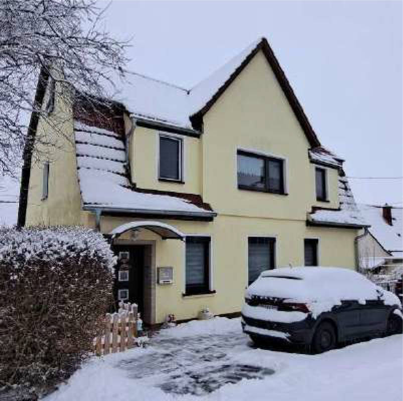 Einfamilienhaus in Am Dorfplatz  1, 99310 Arnstadt, Hausen