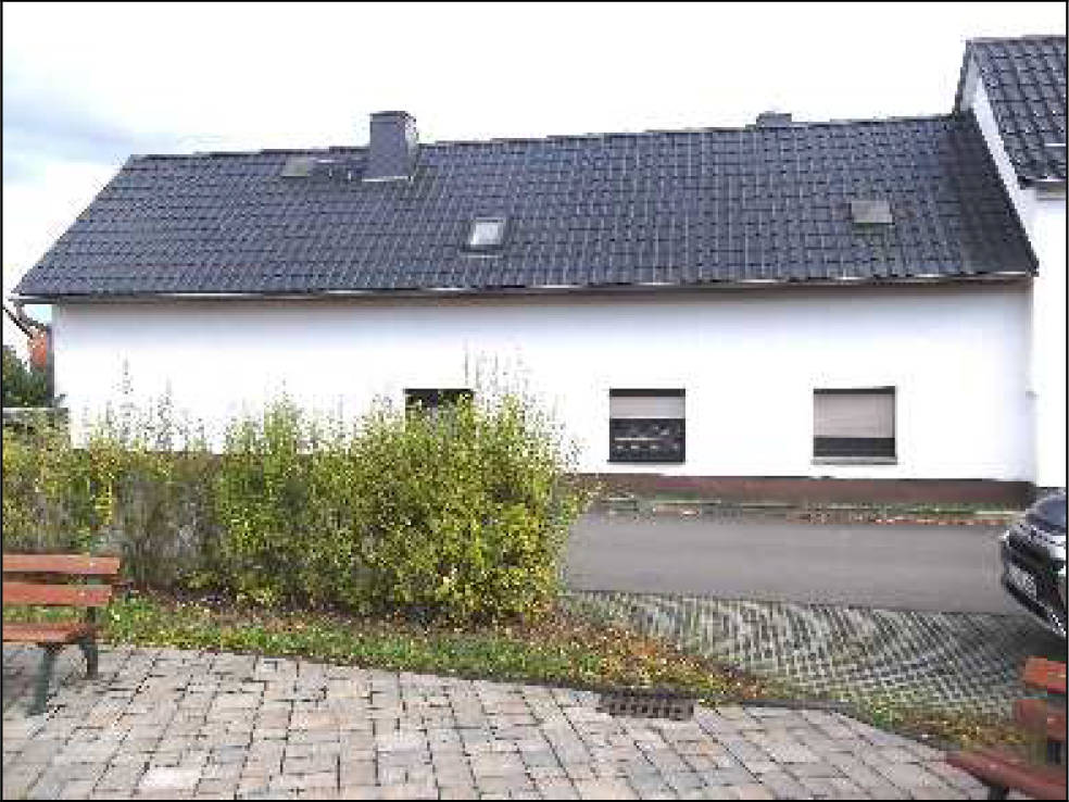 Einfamilienhaus in Ortsstraße 75, 07389 Peuschen - Bild 3