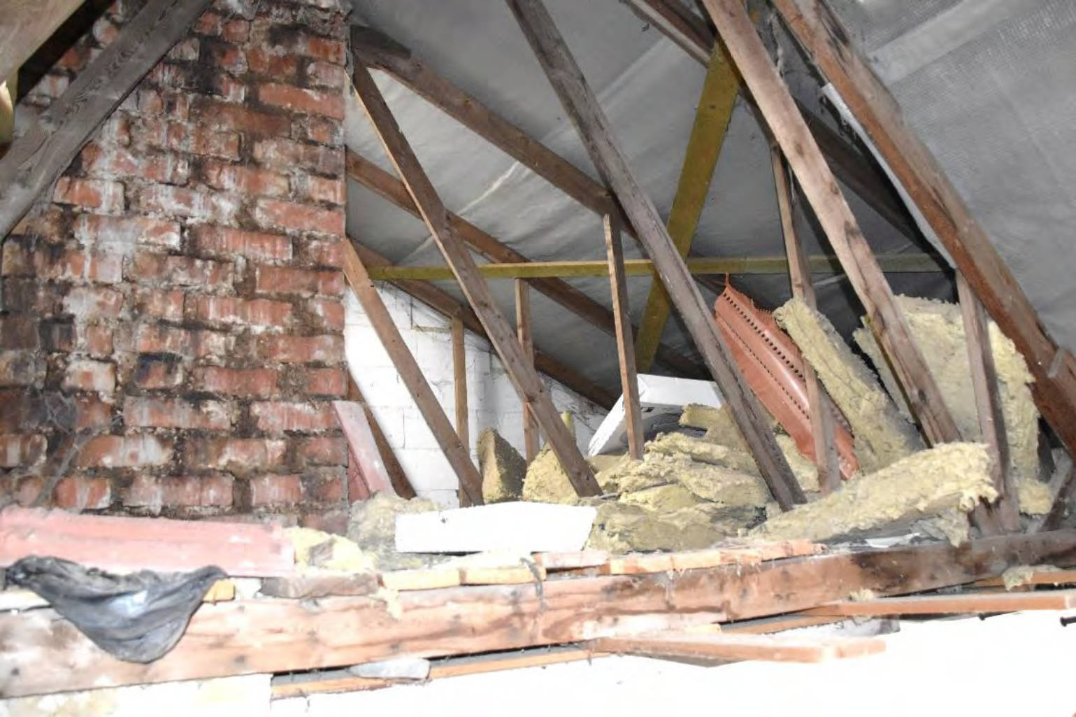 thueringen K 0003/2024 Am Wasserwerk  6, 04639 Ponitz, Merlach 12