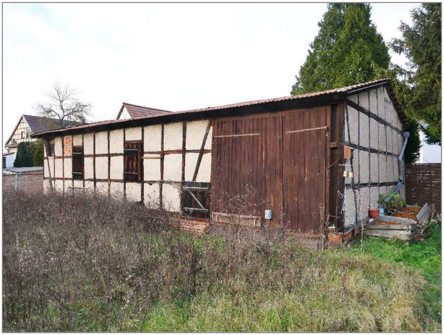 Einfamilienhaus, mit Nebengebäuden in In der Neuen Straße  216, 99634 Werningshausen - Bild 2