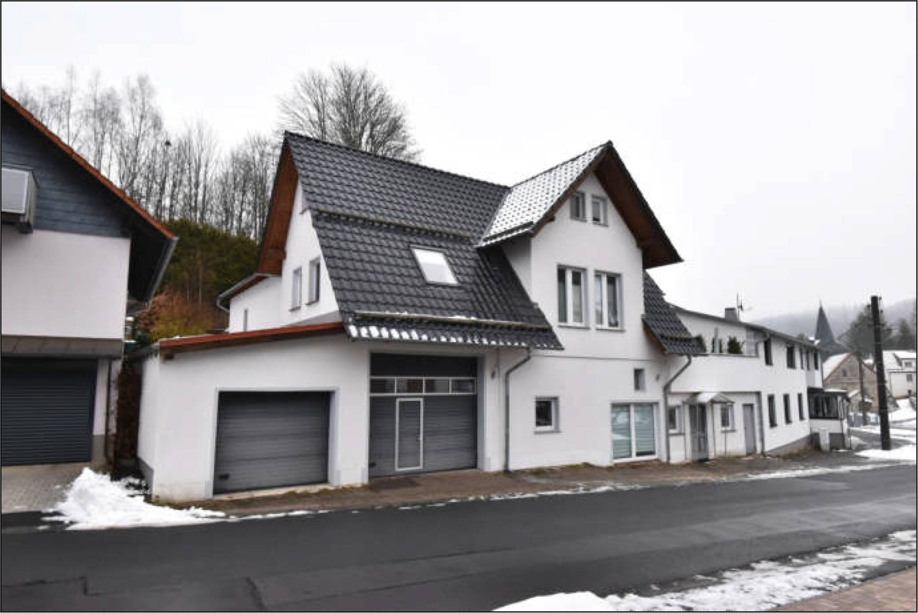 Zweifamilienhaus in Dambachtal  70, 98553 Schleusingen, OT Altendambach - Bild 2