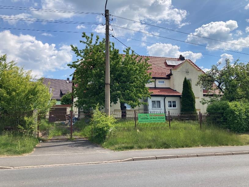Einfamilienhaus, Doppelhaushälfte in Coburger Straße  49, 98673 Eisfeld