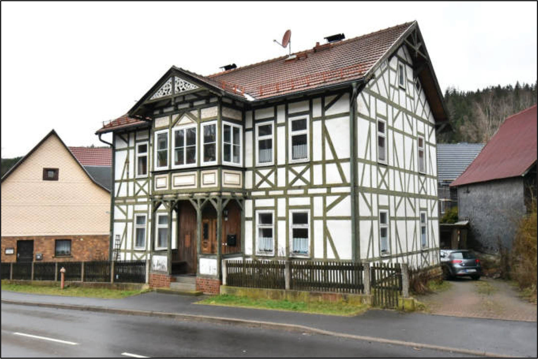 Einfamilienhaus, Zweifamilienhaus in Neustädter Straße 13, 98667 Schleusegrund,  OT Schönbrunn