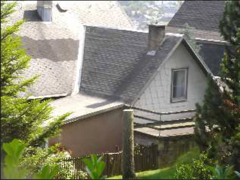 Wohnhaus in Oberer Kirchweg 27, 07318 Saalfeld , OT Schmiedefeld - Bild 2