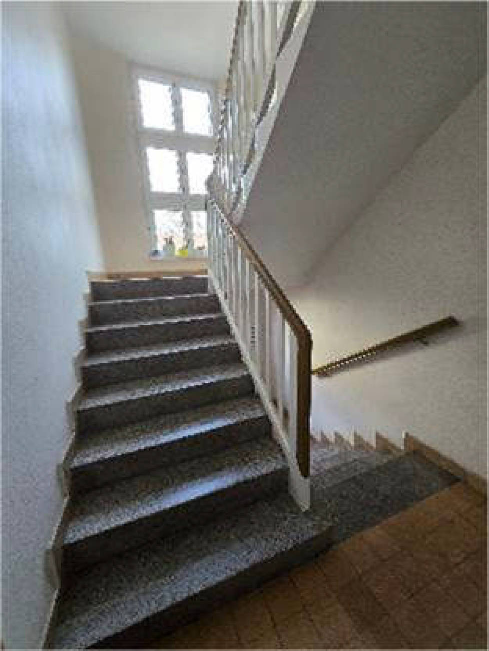 thueringen K 0093/2024 Ernst-Thälmann-Platz  9, 07426 Königsee 10