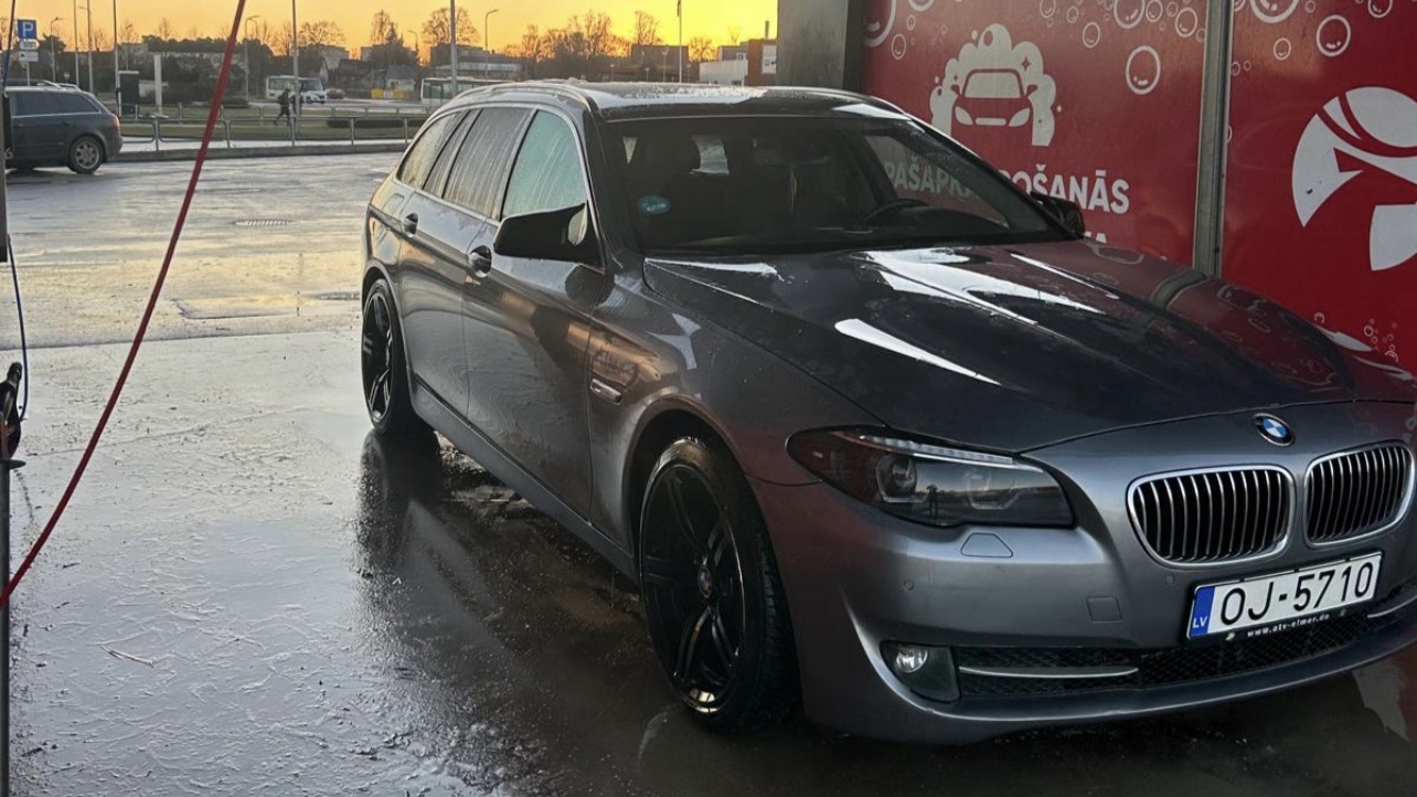 BMW 5 Series 2012