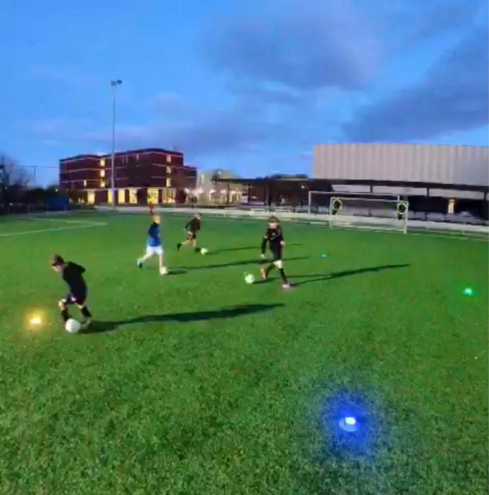 4 players dribble competition  - Edit