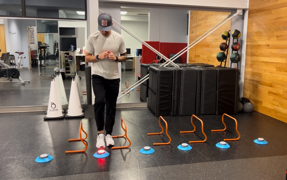 Reactive Lateral Hurdle Walks