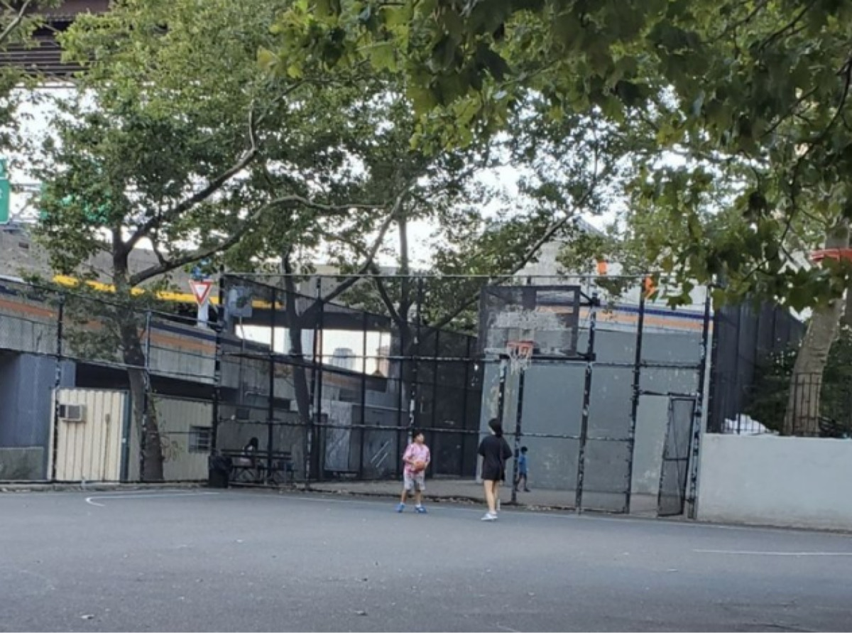 24 Sycamores Playground