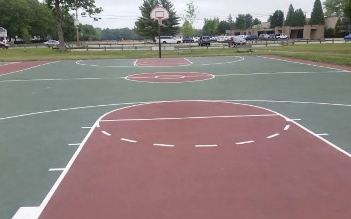 Horseshoe Lake Courts
