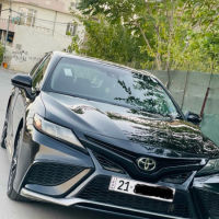 Camry se 2020