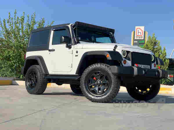 jeep wrangler - 4