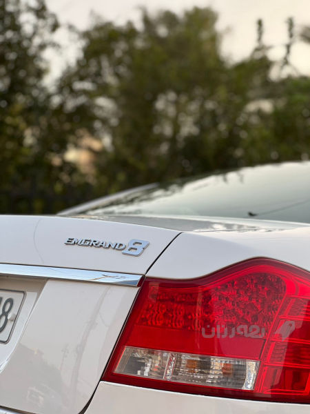 Geely Emgrand 8 - 3