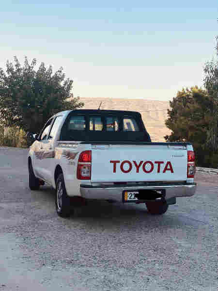 Toyota hilux 2012 - 3