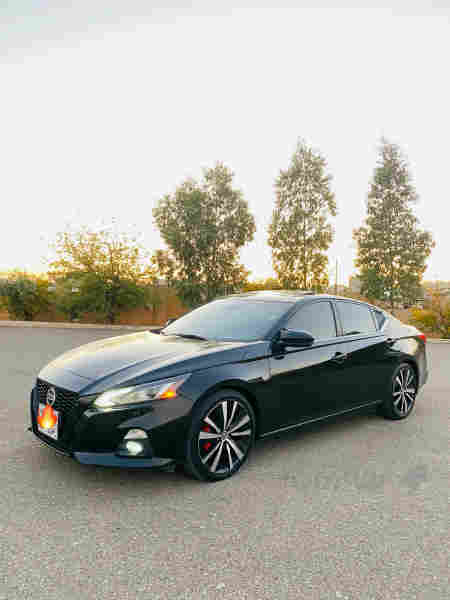 Nissan altima 2020 SR+