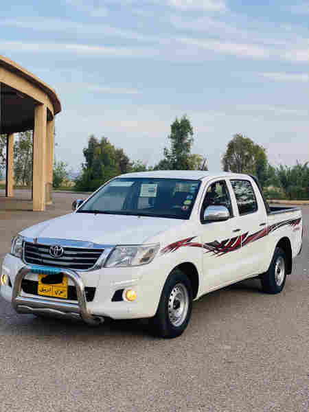 Toyota hilux 2014 - 3