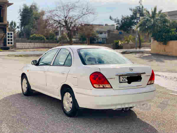 Nissan sunny 2009 - 3