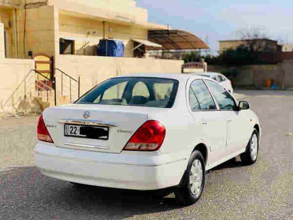 Nissan sunny 2009 - 4