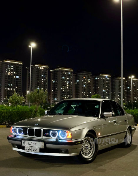 525i 