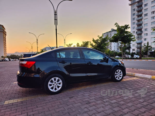 Kia rio 2017